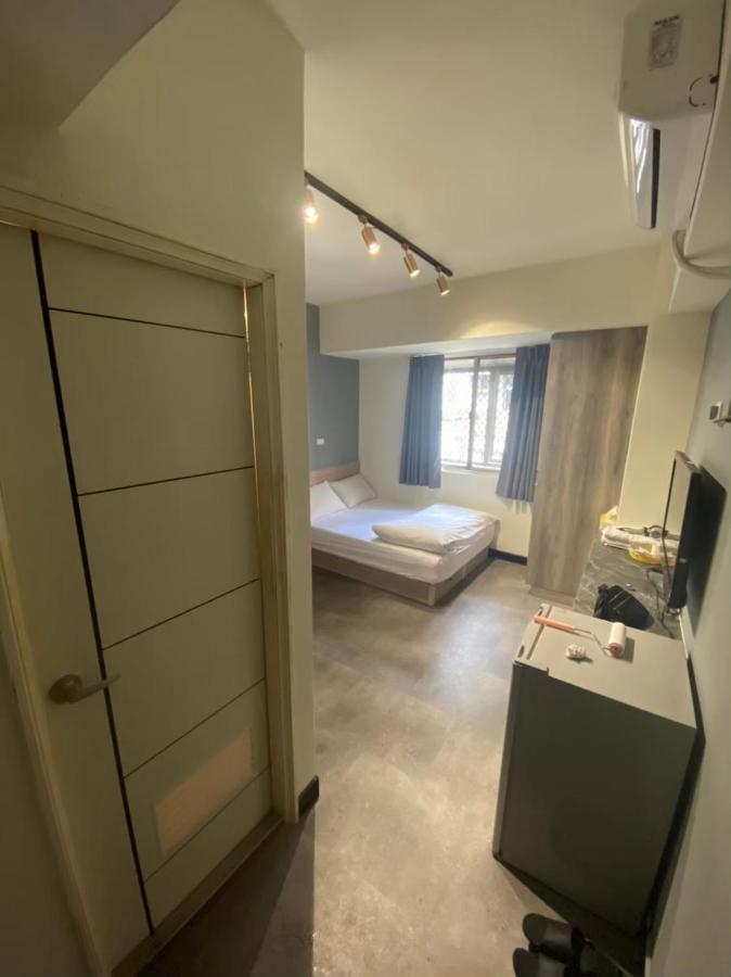 Fengjia Gift Box Homestay Taichung Esterno foto