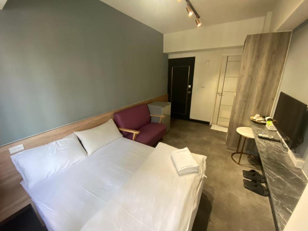 Fengjia Gift Box Homestay Taichung Esterno foto