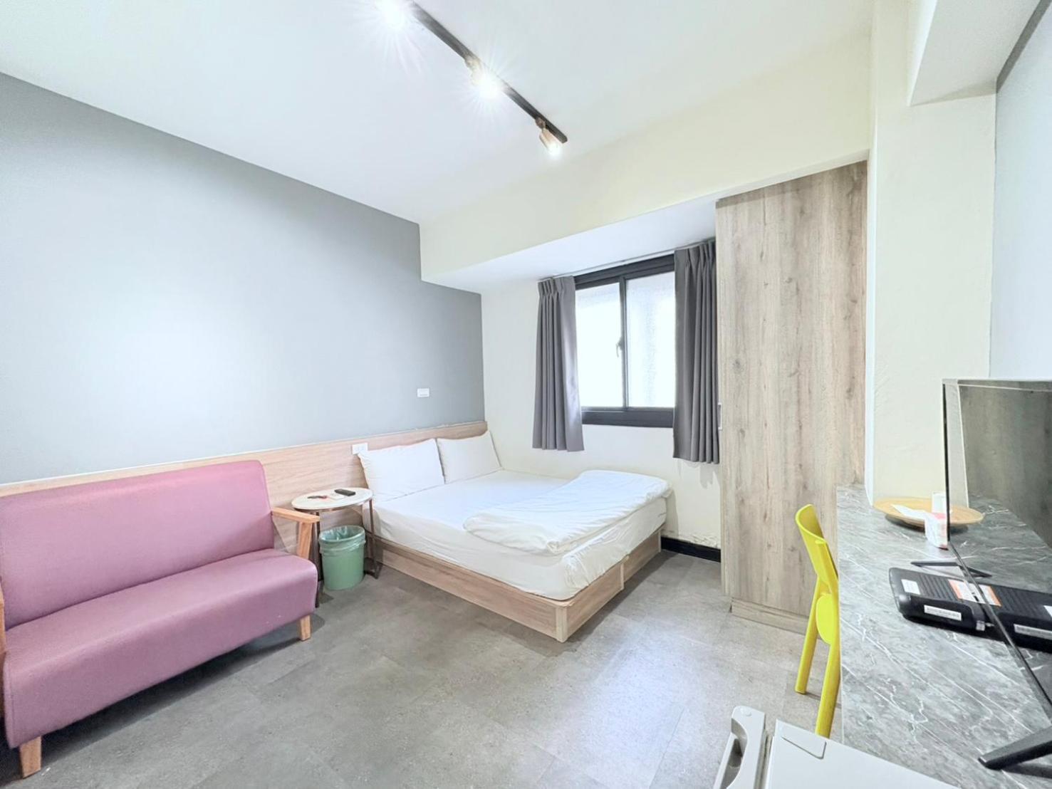 Fengjia Gift Box Homestay Taichung Esterno foto